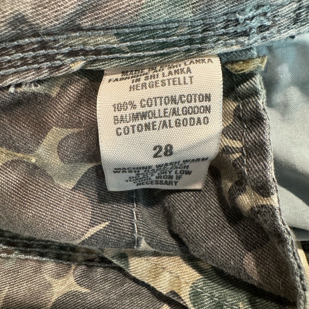 NWT Lucky Brand Jeans Women's Light Blue Cargo Shorts Roll Up Legs Size 6/28 - Picture 8 of 8